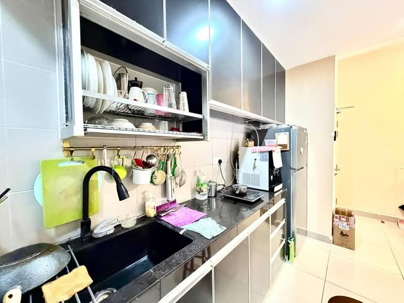 Service Residence for Sale at SkyLake Residence - Fazie Noor - Kitchen - PropertyGuru.com.my