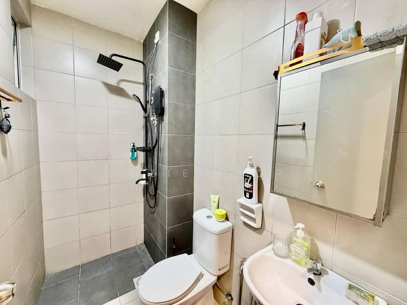Service Residence for Sale at SkyLake Residence - Fazie Noor - Bathroom - PropertyGuru.com.my