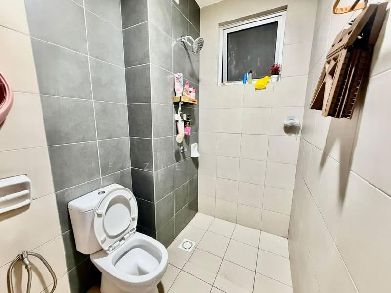 Service Residence for Sale at SkyLake Residence - Fazie Noor - Bathroom - PropertyGuru.com.my