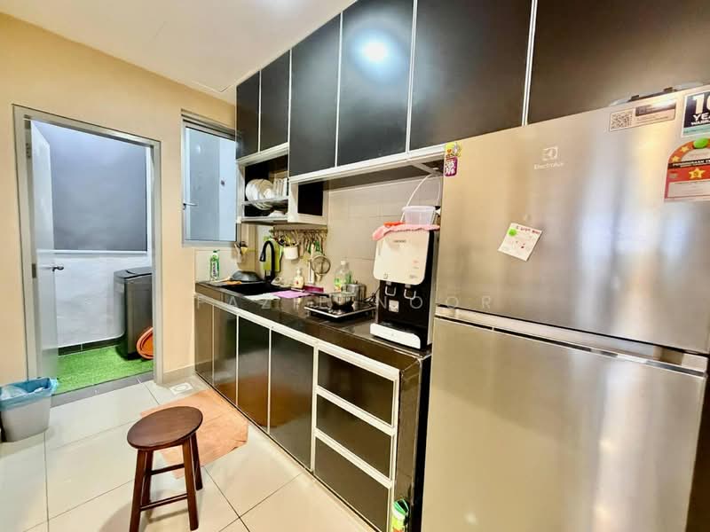 Service Residence for Sale at SkyLake Residence - Fazie Noor - Kitchen - PropertyGuru.com.my