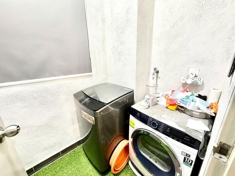 Service Residence for Sale at SkyLake Residence - Fazie Noor - Interior - PropertyGuru.com.my