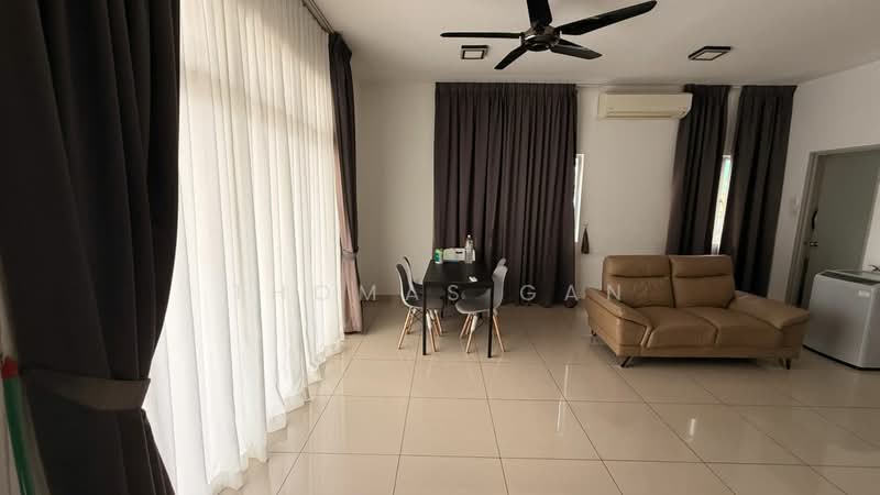 Rumah Bandar untuk Disewa di Bandar Saujana Putra (Tanjong Duabelas) - Thomas Gan - Living Room - PropertyGuru.com.my