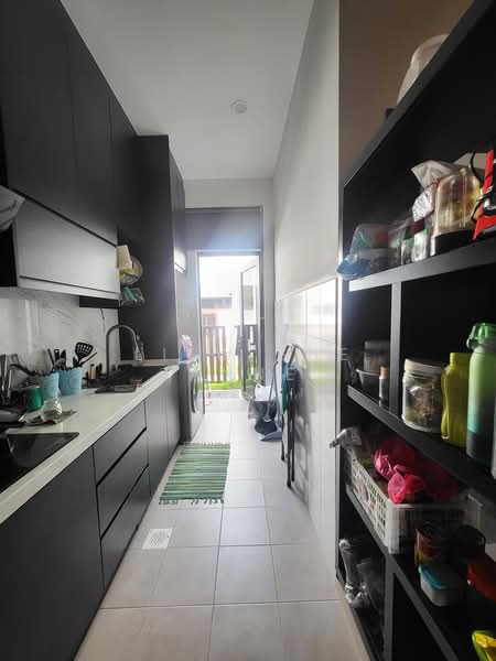Rumah Teres 2 Tingkat untuk Disewa di Setia Safiro (Cyberjaya) - Liew She Anne - Kitchen - PropertyGuru.com.my
