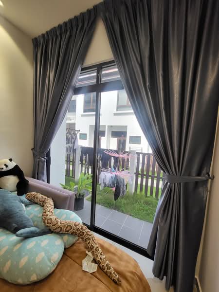 Rumah Teres 2 Tingkat untuk Disewa di Setia Safiro (Cyberjaya) - Liew She Anne - Living Room - PropertyGuru.com.my