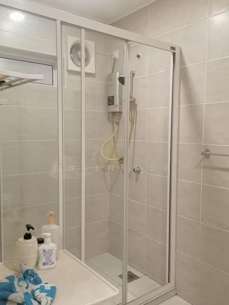 Rumah Bandar untuk Disewa di Pantai Dalam (Pantai) - Chien Koh - Bathroom - PropertyGuru.com.my