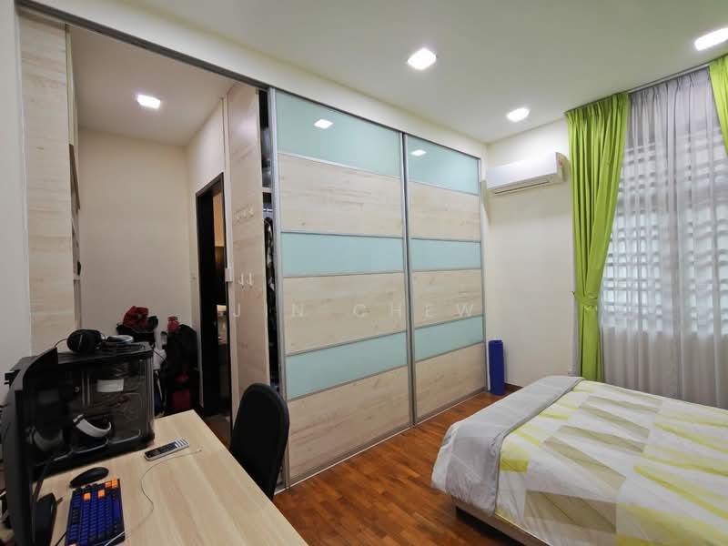 Semi-Detached House for Sale in Taman Ponderosa (Johor Bahru) - Jin Chew - Bedroom - PropertyGuru.com.my