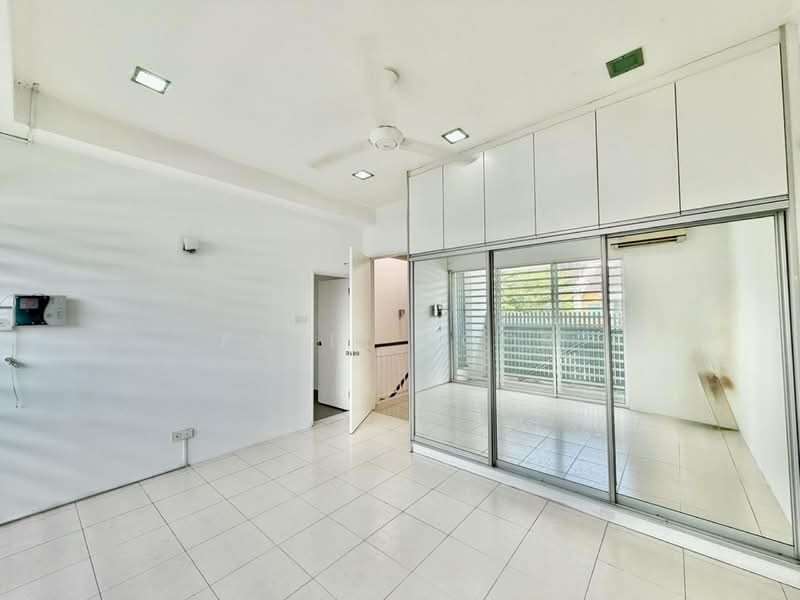 Rumah Teres 2 Tingkat untuk Dijual di Taman Nadayu 92 (Kajang) - Fazie Noor - Bedroom - PropertyGuru.com.my