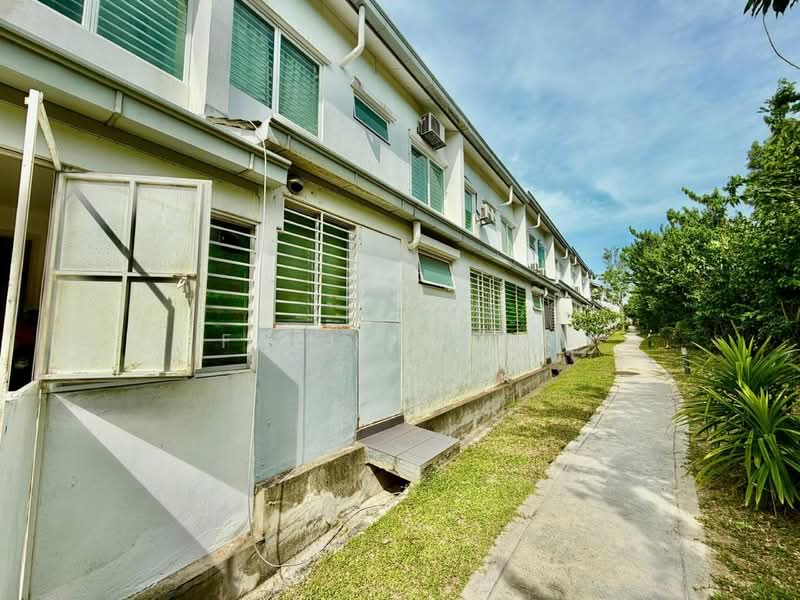 Rumah Teres 2 Tingkat untuk Dijual di Taman Nadayu 92 (Kajang) - Fazie Noor - Exterior - PropertyGuru.com.my
