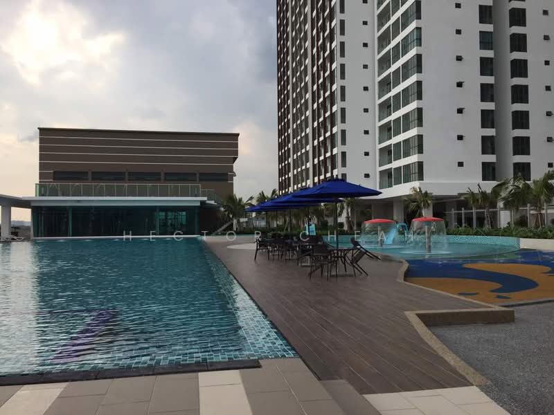 Servis Apartment untuk Dijual di Amerin Residence - Hector Cheah - Pool - PropertyGuru.com.my