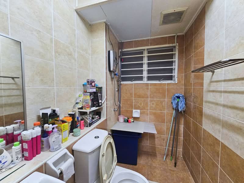 Rumah Teres 2 Tingkat untuk Dijual di Putra Heights (Subang Jaya) - Jason Ooi - Bathroom - PropertyGuru.com.my