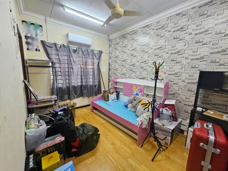 2-storey Terraced House for Sale in Putra Heights (Subang Jaya) - Nobeille Chung - Bedroom - PropertyGuru.com.my