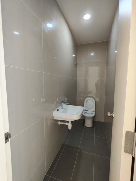 3.5-storey Terraced House for Rent in Damansara Perdana (Selangor) - Emily Tan - Bathroom - PropertyGuru.com.my