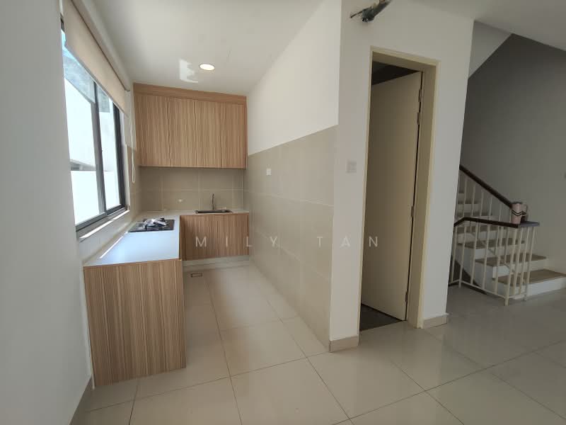 Rumah Teres 3.5 Tingkat untuk Disewa di Damansara Perdana (Selangor) - Emily Tan - PropertyGuru.com.my
