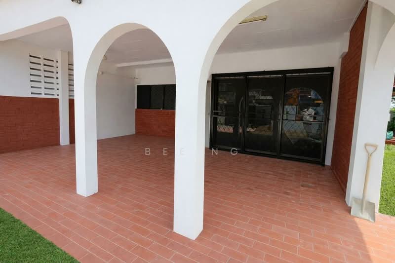 Rumah Berkembar untuk Dijual di Taman Kolam Air (Johor Bahru) - Bee Ng - Exterior - PropertyGuru.com.my