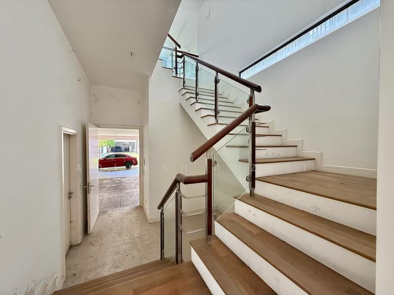 3-storey Terraced House for Sale in Cyberjaya (Selangor) - Aqillah Razali - Entrance - PropertyGuru.com.my