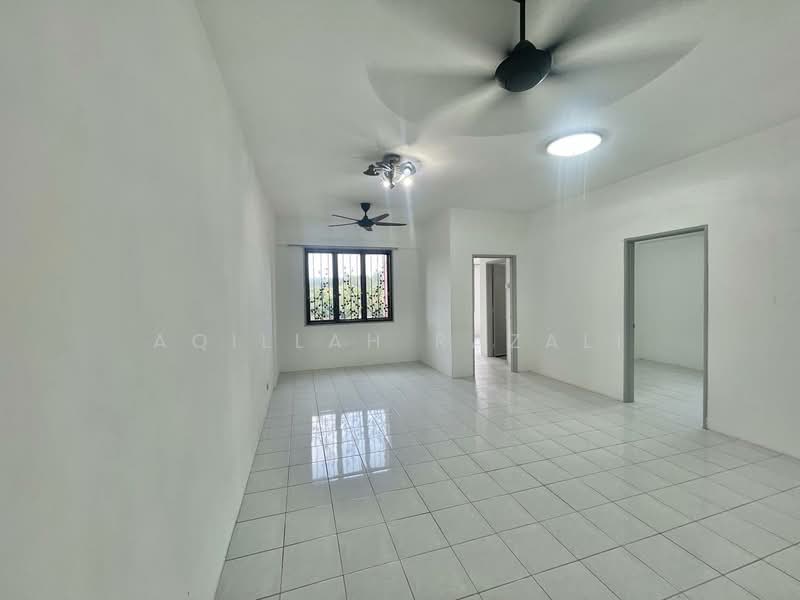 Condominium for Sale at Garden Park - Aqillah Razali - Living Room - PropertyGuru.com.my