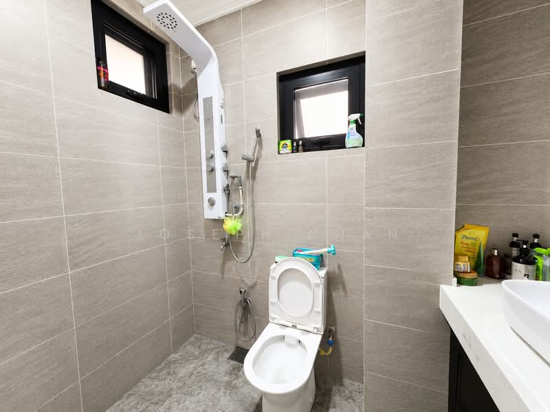 2-storey Terraced House for Sale in Seksyen 8 (Shah Alam) - Joseph Chan - Bathroom - PropertyGuru.com.my