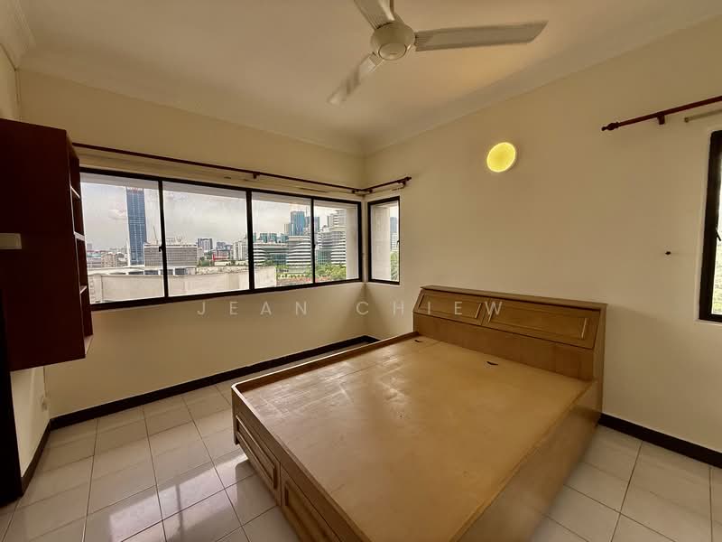 Kondominium untuk Dijual di Bangsar Heights - Jean Chiew - Bedroom - PropertyGuru.com.my