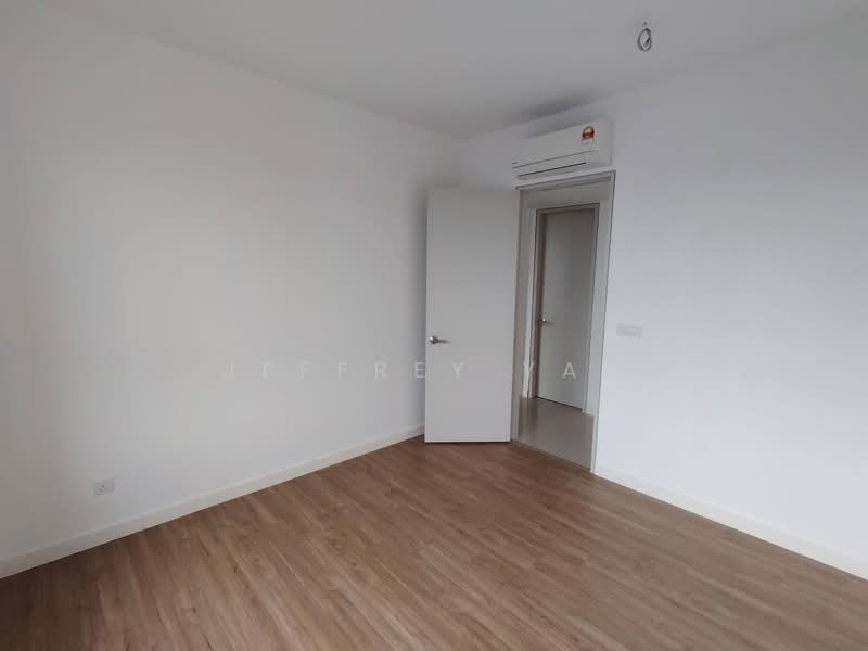 Service Residence for Sale at The Pulse Residence - Jeffrey Yap - Interior - PropertyGuru.com.my