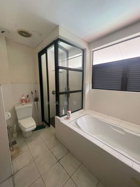 Rumah Berkembar untuk Dijual di Glenmarie Cove (Klang) - Hany . - PropertyGuru.com.my