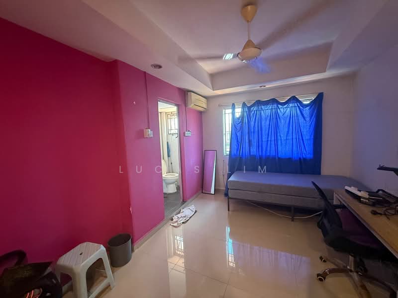 3-storey Terraced House for Sale in Taman Sri Sinar (Segambut) - Lucas Lim - Bedroom - PropertyGuru.com.my