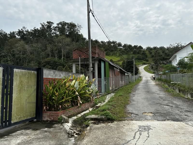 Agricultural Land for Sale in Serendah (Selangor) - Iz Hakim - Exterior - PropertyGuru.com.my