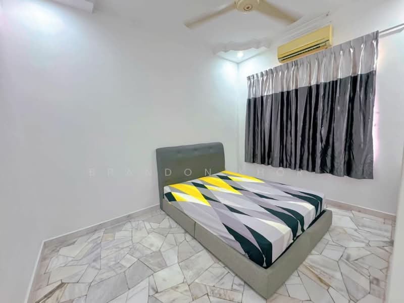 Rumah Berkembar untuk Dijual di Taman Johor Jaya (Johor Bahru) - Brandon Khor - PropertyGuru.com.my