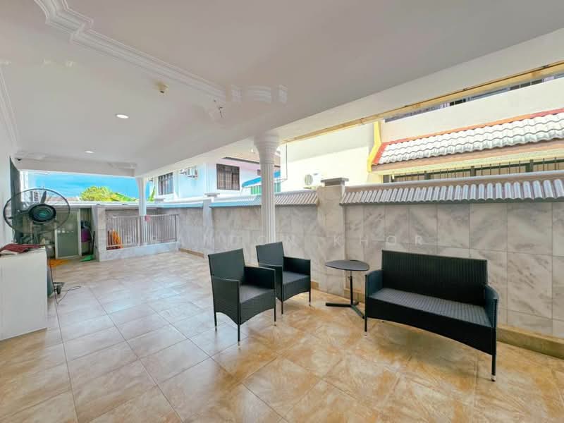 Rumah Berkembar untuk Dijual di Taman Johor Jaya (Johor Bahru) - Brandon Khor - PropertyGuru.com.my