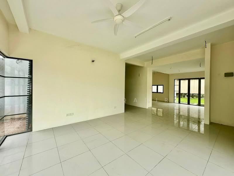 Bungalow for Sale in Bandar Seri Putra (Bangi) - Abdul Qadir - PropertyGuru.com.my