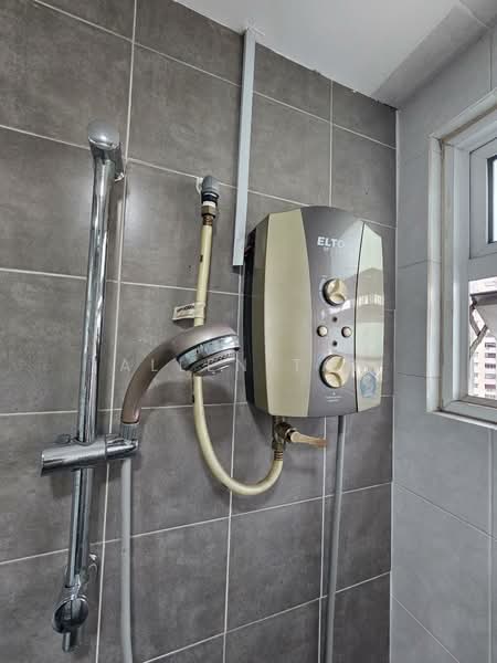 Condominium for Sale at Sterling - Allen Tan - Bathroom - PropertyGuru.com.my