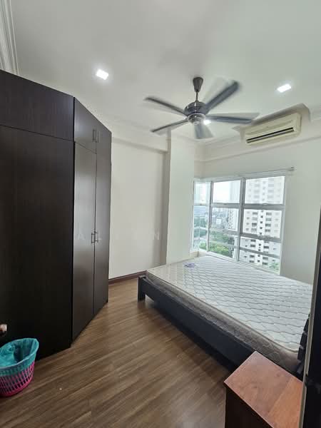 Condominium for Sale at Sterling - Allen Tan - Bedroom - PropertyGuru.com.my