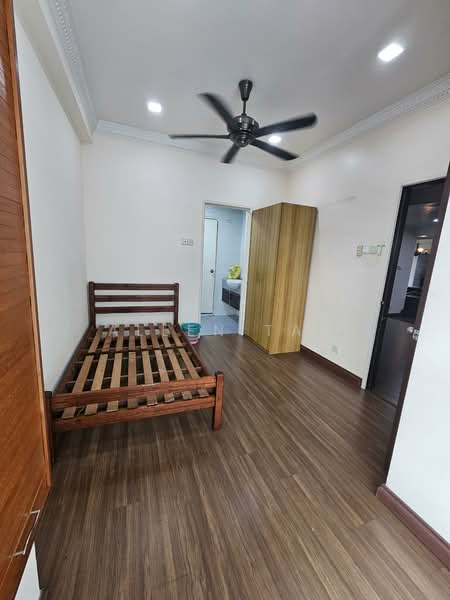 Condominium for Sale at Sterling - Allen Tan - Bedroom - PropertyGuru.com.my