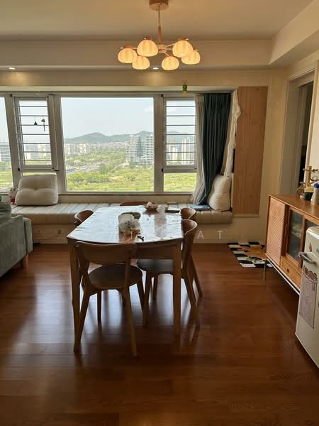 Servis Apartment untuk Dijual di Oxford Residences @ Pavilion Embassy - Wei Kiat - Living Room - PropertyGuru.com.my