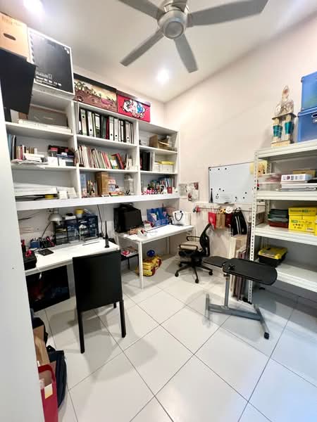 Rumah Kluster untuk Dijual di Taman Mutiara Mas (Skudai) - Nikko Soh - Study - PropertyGuru.com.my