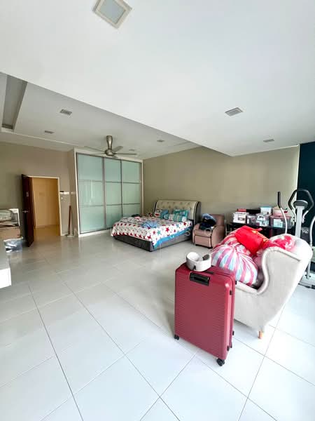 Rumah Kluster untuk Dijual di Taman Mutiara Mas (Skudai) - Nikko Soh - Bedroom - PropertyGuru.com.my