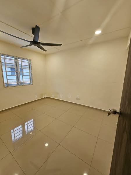Rumah Teres 2 Tingkat untuk Dijual di Taman Tiram Jaya (Ulu Tiram) - Sharon . - PropertyGuru.com.my