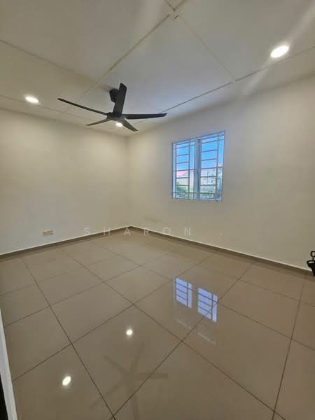 Rumah Teres 2 Tingkat untuk Dijual di Taman Tiram Jaya (Ulu Tiram) - Sharon . - PropertyGuru.com.my