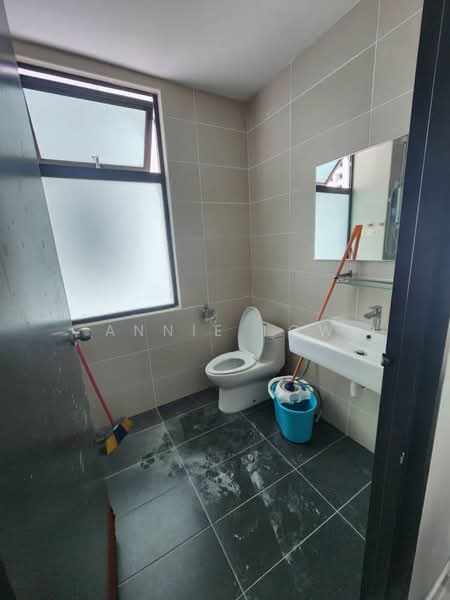 Apartment for Sale at Lagenda Tasek Luxurious Suite - Annie Low - Bathroom - PropertyGuru.com.my