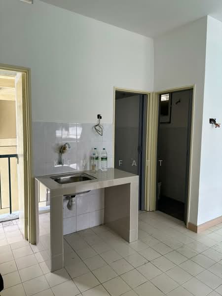 Pangsapuri untuk Dijual di Pangsapuri Prima Cempaka - Kent Fatt - Kitchen - PropertyGuru.com.my