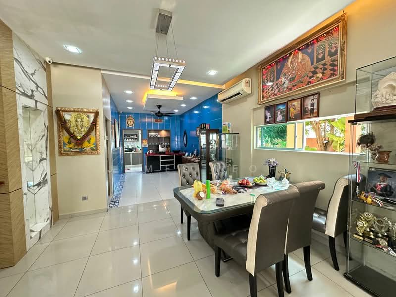 Semi-Detached House for Sale in Ambang Botanic (Klang) - James Teoh - Living Room - PropertyGuru.com.my