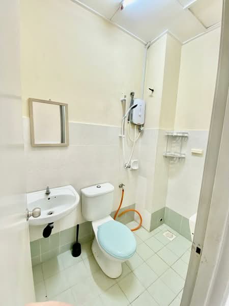 2-storey Terraced House for Rent in TAMAN PUCHONG UTAMA (Puchong) - Derrick Yeong - Bathroom - PropertyGuru.com.my