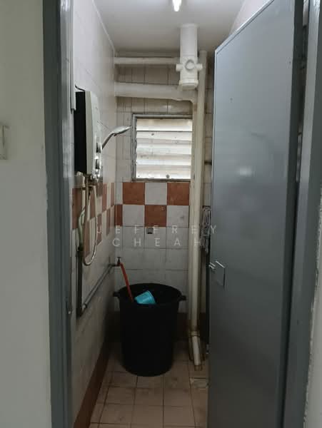 Pangsapuri untuk Disewa di Gugusan Melur - Jeffrey Cheah - Bathroom - PropertyGuru.com.my