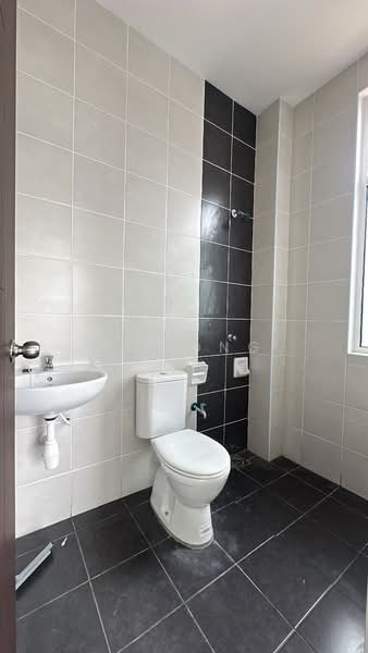 Rumah Banglo untuk Disewa di Durian Tunggal (Melaka) - Mii Ong - Bathroom - PropertyGuru.com.my
