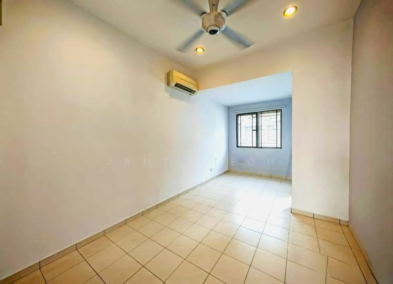 2-storey Terraced House for Sale in Klang (Selangor) - James Teoh - Living Room - PropertyGuru.com.my