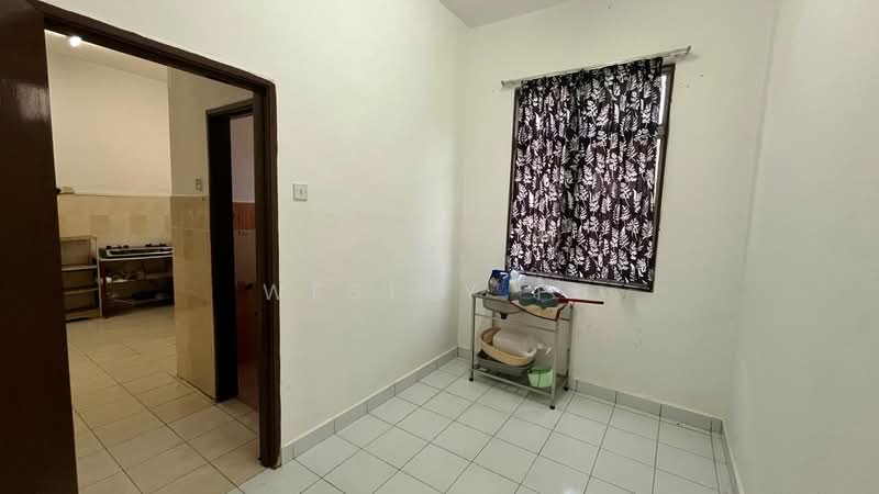 Rumah Teres 2 Tingkat untuk Disewa di Bandar Baru Bangi (Selangor) - Wesley Fu - Kitchen - PropertyGuru.com.my