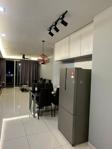 Servis Apartment untuk Dijual di KSL Residence @ Daya - Vinna Loh - Living Room - PropertyGuru.com.my