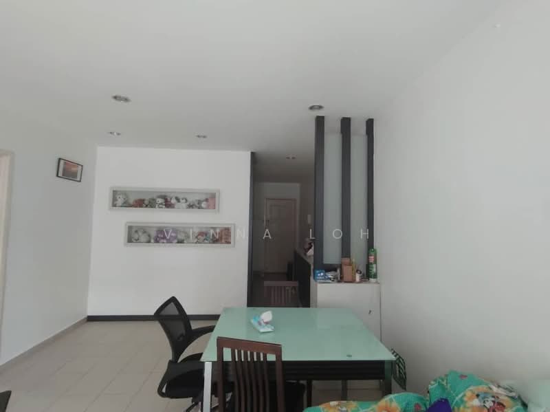 2-storey Terraced House for Rent in Johor Bahru (Johor) - Vinna Loh - Dining Room - PropertyGuru.com.my