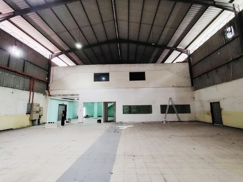 Gudang untuk Disewa di Subang Light Industrial Park (Subang Jaya) - Danny Chan - Interior - PropertyGuru.com.my