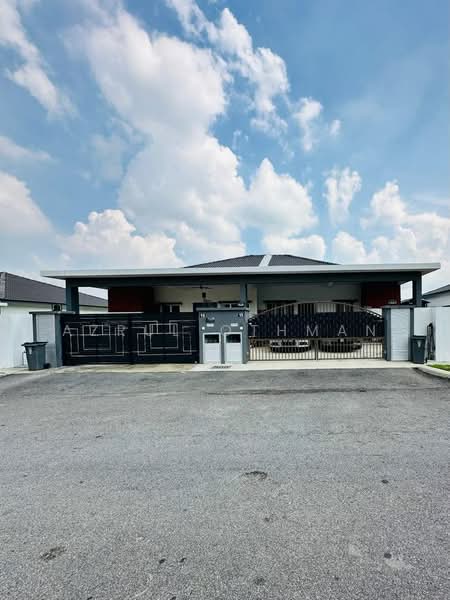 Rumah Berkembar untuk Dijual di Seremban (Negeri Sembilan) - Azrul Othman - Exterior - PropertyGuru.com.my