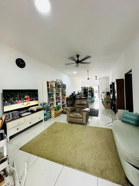 Rumah Berkembar untuk Dijual di Seremban (Negeri Sembilan) - Azrul Othman - Living Room - PropertyGuru.com.my